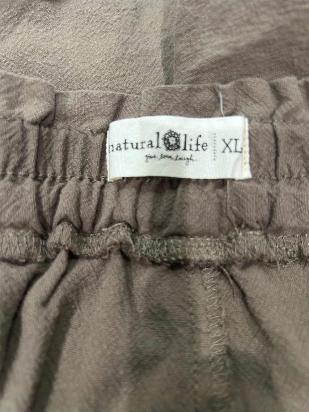 NATURAL LIFE Drawstring Rolled-Hem Shorts - Picture 6 of 10